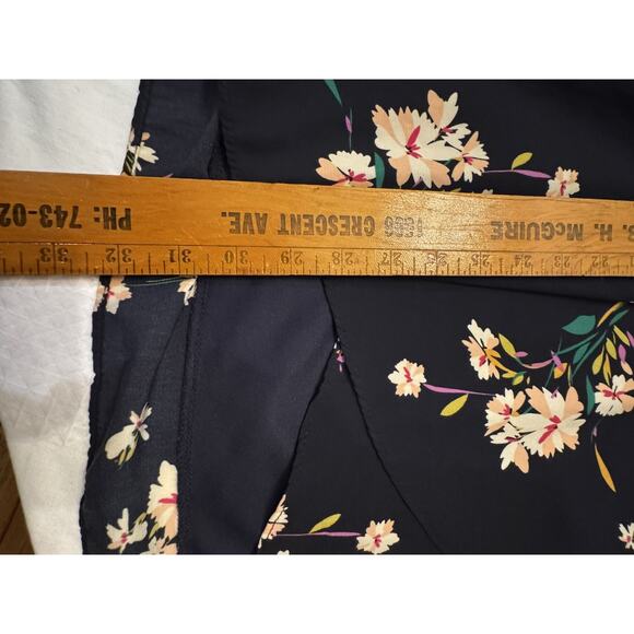 Akira Chicago Black Label Sz S Faux Wrap Floral Mini Dress Wedding Office Prep - Picture 10 of 11